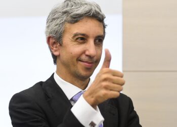 dan diaconescu