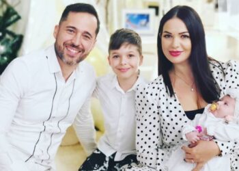 Deea Maxer își face operație estetică. Își ridică sânii