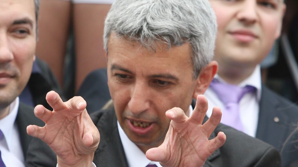 dan diaconescu