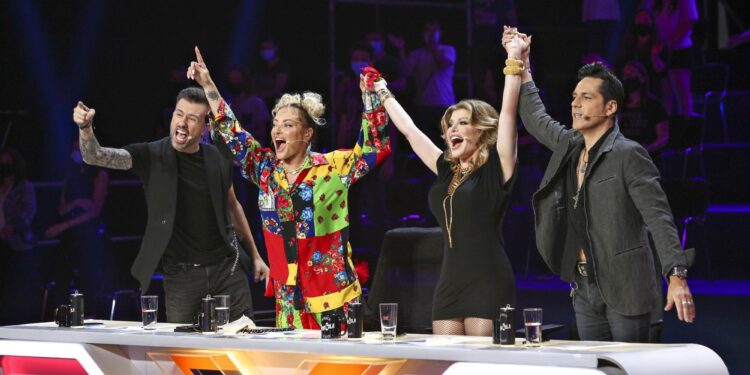 juratii de la x factor