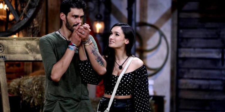 George Burcea are gânduri serioase cu Viviana Sposub. A dus-o la bunica sa