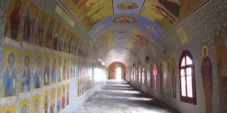 Tunelul celor 365 de sfinți