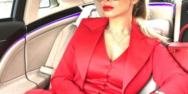 Anamaria Prodan dă semne de îndrăgosteală. Cine i-a dăruit un inel de 20.000 de euro