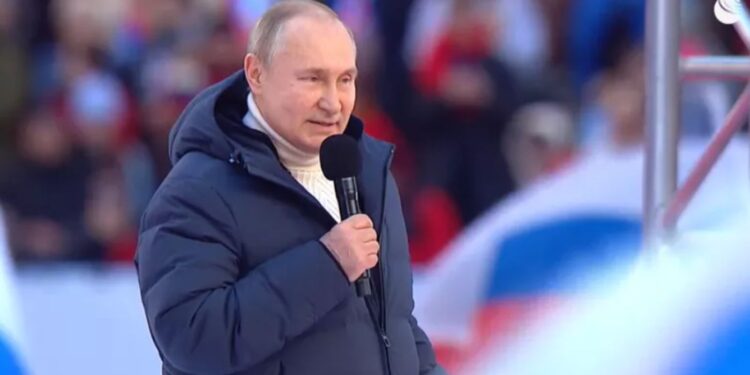 Ucraina arde, Putin se distrează. A făcut un concert dedicat anexării Crimeei. Ce haină a purtat liderul de la Kremlin