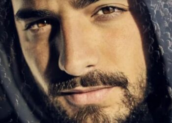 Celebrul Maluma, șocat de gestul unei tinere la concertul său. Ce a făcut când s-a trezit lângă el cu lenjerie intimă a fetei