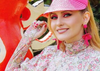 Alina Sorescu i-a dat fostului soț prima palmă. Lângă ce bărbat celebru s-a fotografiat