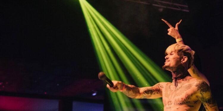 S-a aflat cine e „Războinica” acuzată că a făcut sex la Survivor. Și nu s-a oprit la un singur bărbat