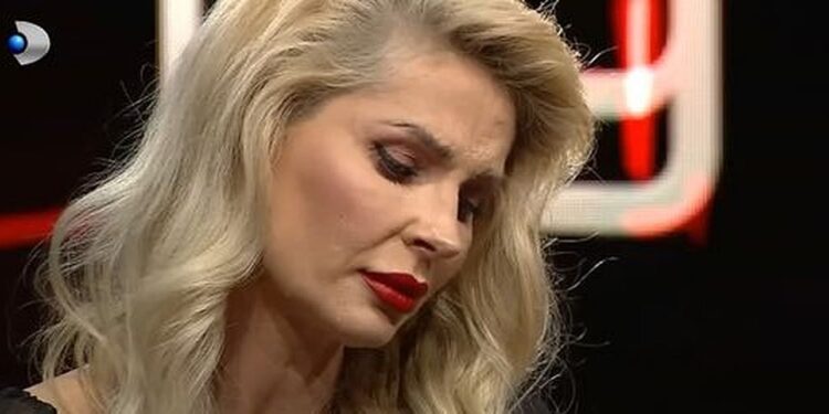 Andreea Bănică, amintiri dureroase cu tatăl său. Ce a făcut cu banii primiți din Playboy