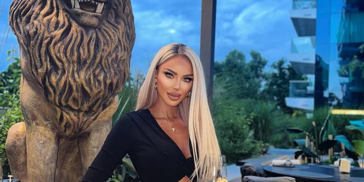 Bianca Drăgușanu și-a făcut o nouă intervenție estetică. Iată cum arată acum vedeta