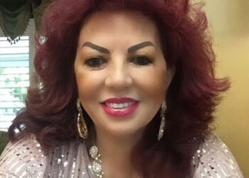Bianca Drăguşanu a sărit la gâtul lui Carmen Harra. Blonda a luat foc după predicțiile făcute de clarvăzătoare