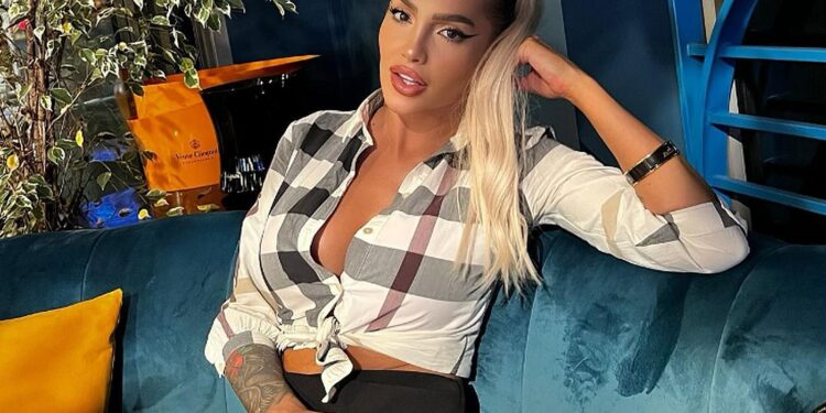 Iulia Sălăgean face lumină în scandalul cu Bianca Drăgușanu. Chiar îl vrea pe Gabi Bădălău?