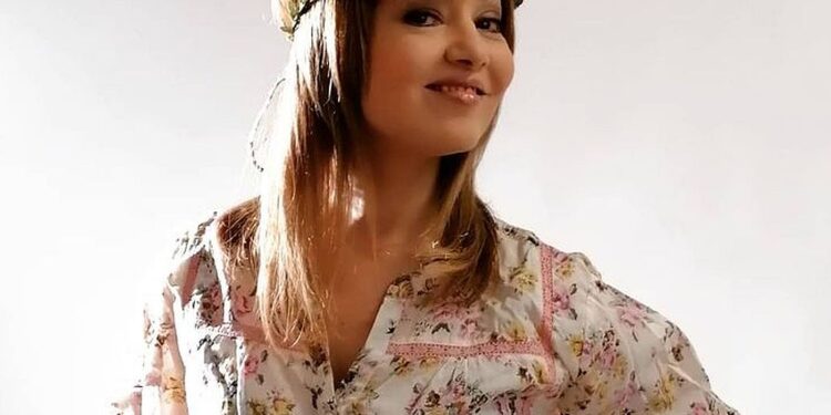 Oana Sârbu a rupt inimile bărbaților. După Gheorghe Ghiorghiu, un alt mare cântăreț spune că a fost îndrăgostit de vedetă