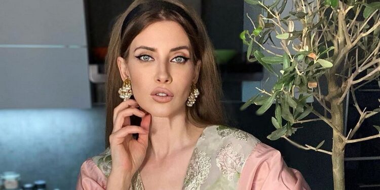 Scandal fără precedent între Maria Constantin și Iulia Albu. Ce au de împărțit cele două dive