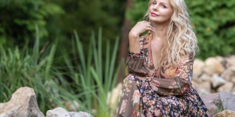 Celebra cântăreață Anastasia Lazariuc, uitată de organizatorii de evenimente. Cum se descurcă artista
