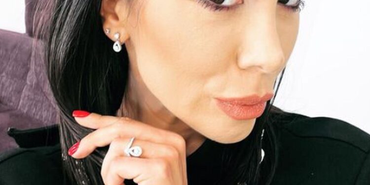 Denise Rifai are bijuterii cu diamante că nu le mai știe numărul. Care e povestea lor