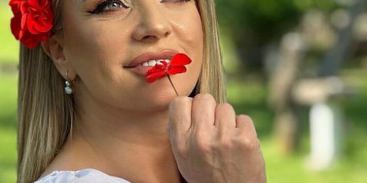 Marcela Fota a recunoscut  că are iubit. Cine e cel care i-a furat inima cântăreței