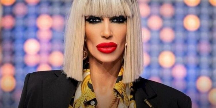 Raluca Bădulescu a lăsat de Ibiza de dragul noului iubit. E incredibil unde s-au relaxat cei doi