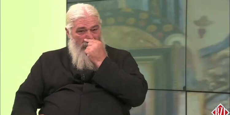 Preotul Calistrat a omorât un cal. Trecutul violent al monahului