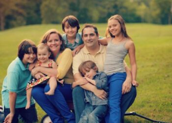 Veşti bune pentru familiile cu mai mulţi copii. Majorări importante din martie 2023