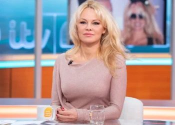 FOTO Pamela Anderson a pozat nud. Cum arată vedeta la 55 de ani