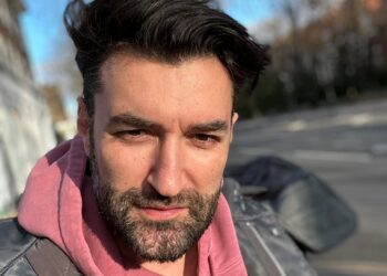 Smiley se mută în America. Adevăratul motiv pentru care părăsește România