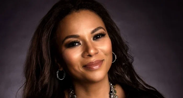 ”Eu fumez și beau de la 14 ani. Nu m-a oprit nimeni”. Nadine, confesiuni tulburătoare despre dependența de alcool