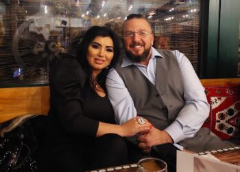 Adriana Bahmuţeanu, fără perdea! Dezvăluiri intime despre relaţia cu proaspătul soţ: ”Mă aleargă prin casă! Uneori nu putem că sunt copiii treji”