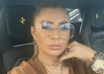 FOTO Anamaria Prodan, apariție spectaculoasă în costum de baie, la 50 de ani