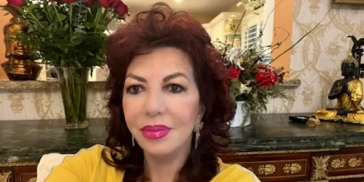 Pagube colosale pentru Carmen Harra! Un ciclon i-a distrus vila de lux din America