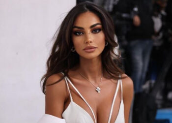 Mădălina Ghenea, în ipostaze tandre alături de noul iubit. Românca a dat lovitura