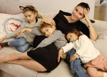 Este Alina Pușcaș o mamă dură? Ce limite le impune celor trei copii ai săi