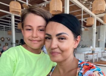 David îi dă bătăi de cap Andreei Mantea: “Îi place să se bage în urechea mea”